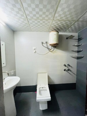 Bathroom in 2 BHK Builder Floor at Sector 31 – for Rent