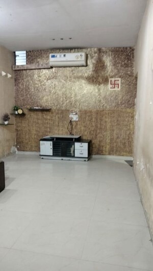 Bathroom in 3 BHK Apartment at Jivraj Park – for Rent