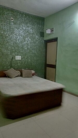 Bedroom in 3 BHK Apartment at Jivraj Park – for Rent