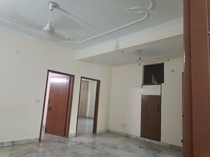 Building Lobby in 2.5 BHK Villa at Sector 49 – for Rent