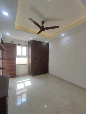 Room in 2 BHK Builder Floor at Ramesh Nagar – for Rent