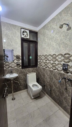 Bathroom in 2 BHK Builder Floor at Subhash Nagar – for Rent