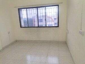 Room in 3 BHK Apartment at Devi Vijay Park, Kondhwa – for Rent