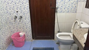 Bathroom in 3 BHK Villa at Sector 23 – for Rent