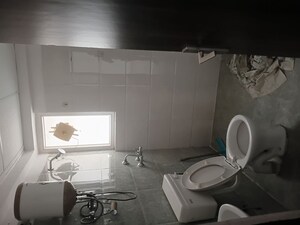 Team Area in 3 BHK Apartment at Nirala Estate, Tech Zone 4 Greater Noida – for Rent