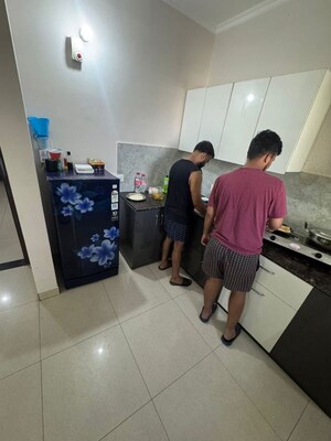 Team Area in 2 BHK Builder Floor at Aerocity – for Rent