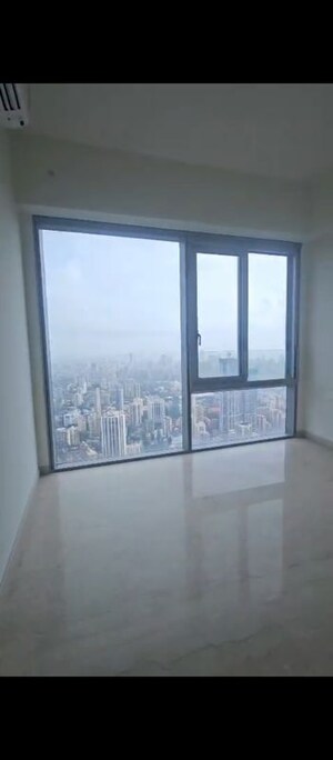 Room in 5 BHK Apartment at Piramal Aranya, Byculla – for Sale