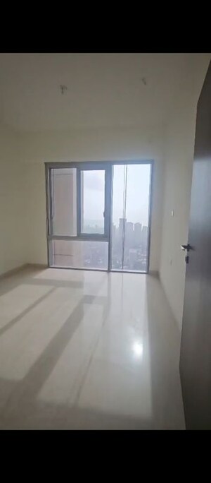 Room in 5 BHK Apartment at Piramal Aranya, Byculla – for Sale