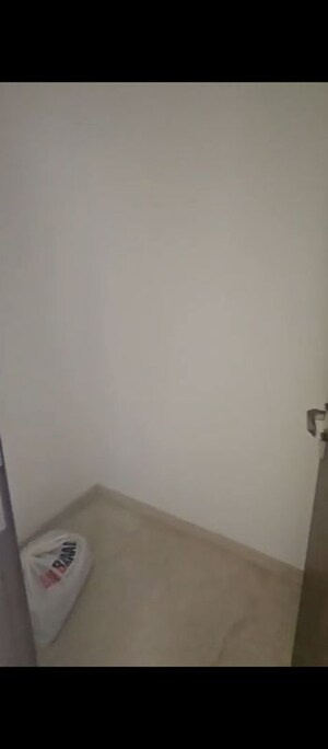 Attached Bathroom in 5 BHK Apartment at Piramal Aranya, Byculla – for Sale