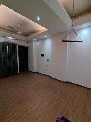 Room in 4 BHK Penthouse at Pakhowal Road – for Rent