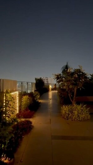 3.5 BHK Apartment – Garden View at Runwal Elegante, Andheri West - for Sale