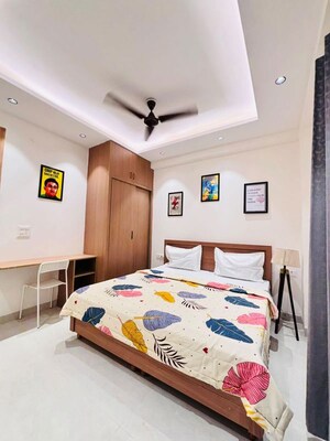 Bedroom in 2 BHK Builder Floor at Sector 57 – for Rent