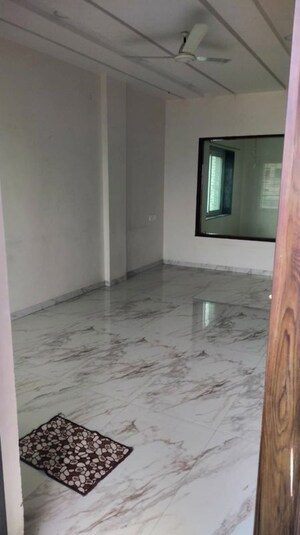 Room in 2 BHK Apartment at Medical Square – for Rent