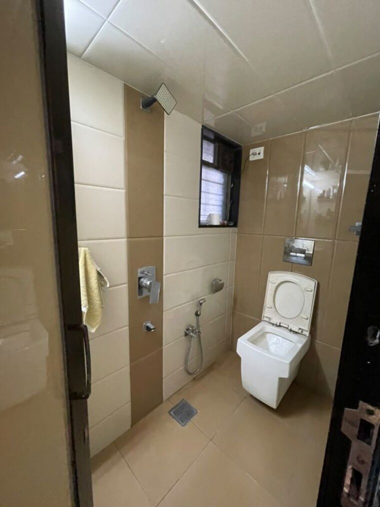 Bathroom, mumbai-jai-raj-ratna 2 Bedroom 885 Sq.Ft. Apartment In Goregaon West Mumbai 10659501
