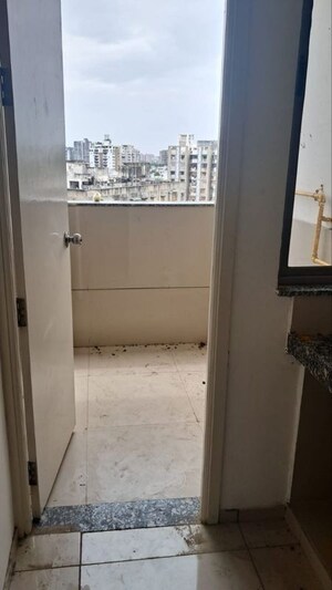 Bathroom in 1 BHK Apartment at Ambawadi – for Rent