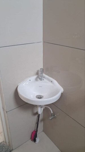 Bathroom in 1 BHK Apartment at Ambawadi – for Rent