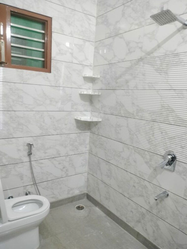 Bathroom, sector 21 4 Bedroom 3500 Sq.Ft. Independent House In Sector 21 Panchkula 10659525