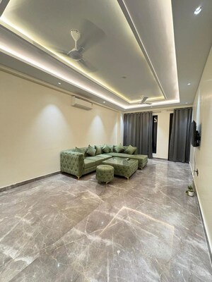 Parking in 3 BHK Builder Floor at Sector 65 – for Rent