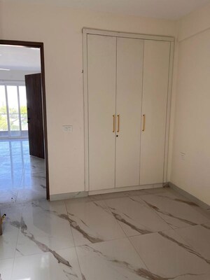 Room in 2.5 BHK Apartment at The Center Court, Sector 88a – for Rent