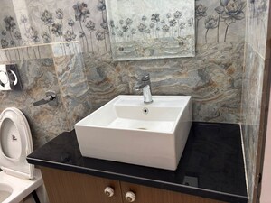 Kitchen in 2 BHK Builder Floor at Sector 43 – for Rent