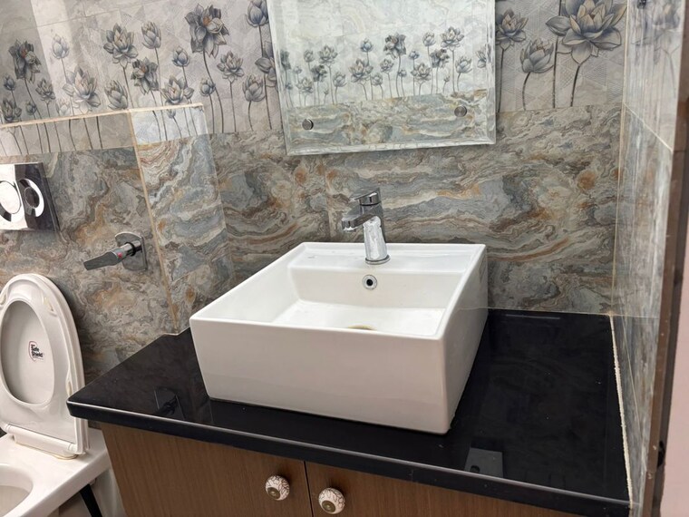 Kitchen, sector 43 2 Bedroom 163 Sq.Yd. Builder Floor In Sector 43 Gurgaon 10659561