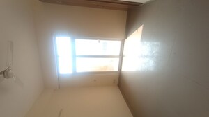 Room in 3 BHK Apartment at Mahagun Mywoods, Sector 16c Greater Noida – for Rent