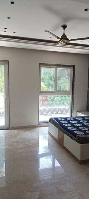 Bedroom in 4 BHK Builder Floor at Sector 17 – for Sale