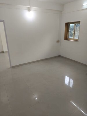 Room in 2 BHK Apartment at Kasturba Housing Society, Vishrantwadi – for Rent