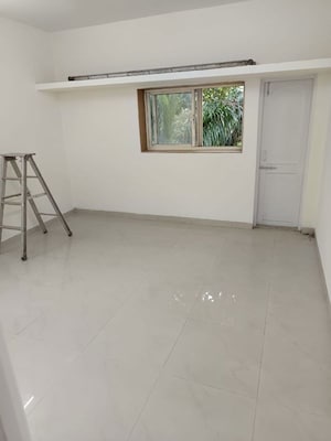 Room in 2 BHK Apartment at Kasturba Housing Society, Vishrantwadi – for Rent