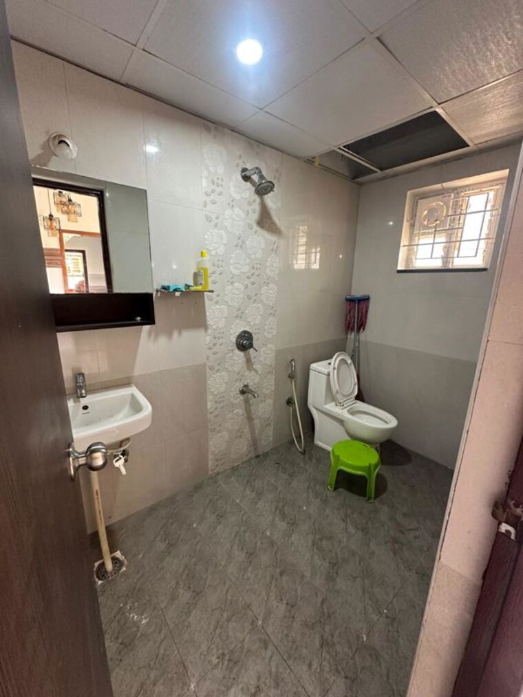 Bathroom, arr-ambaram-homes 3 Bedroom 1489 Sq.Ft. Apartment In Varthur Bangalore 10659602