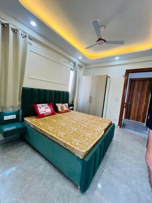 Bedroom in Studio Builder Floor at Sector 32 – for Rent