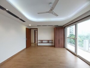 3 BHK Apartment For Sale in DLF Hamilton Court, Sector 27