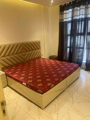 Bedroom in 2 BHK Apartment at Pakhowal Road – for Rent