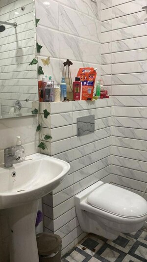 Bathroom in 2.5 BHK Builder Floor at Aerocity – for Rent