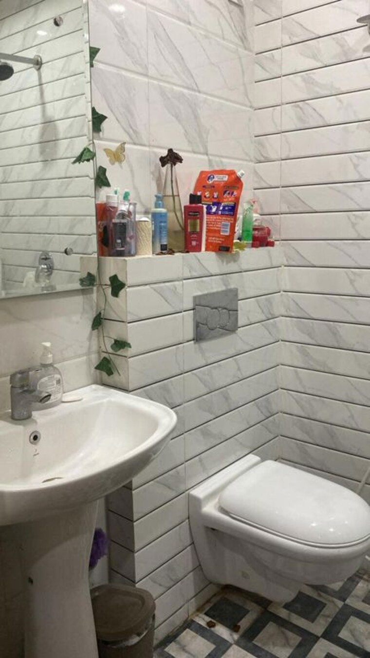 Bathroom, aerocity 2.5 Bedroom 1560 Sq.Ft. Builder Floor In Aerocity Mohali 10659654