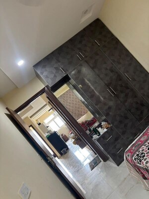 Furnished Amenities in 2.5 BHK Builder Floor at Aerocity – for Rent