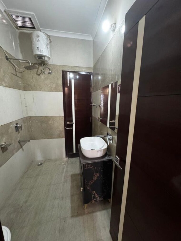 Bathroom, aerocity 2 Bedroom 1250 Sq.Ft. Independent House In Aerocity Mohali 10659663