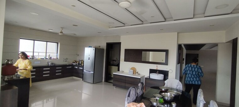 Kitchen, piplod 5 Bedroom 5000 Sq.Ft. Apartment In Piplod Surat 10659614