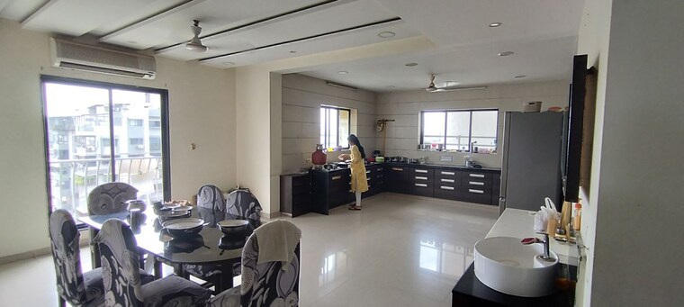 Kitchen, piplod 5 Bedroom 5000 Sq.Ft. Apartment In Piplod Surat 10659614