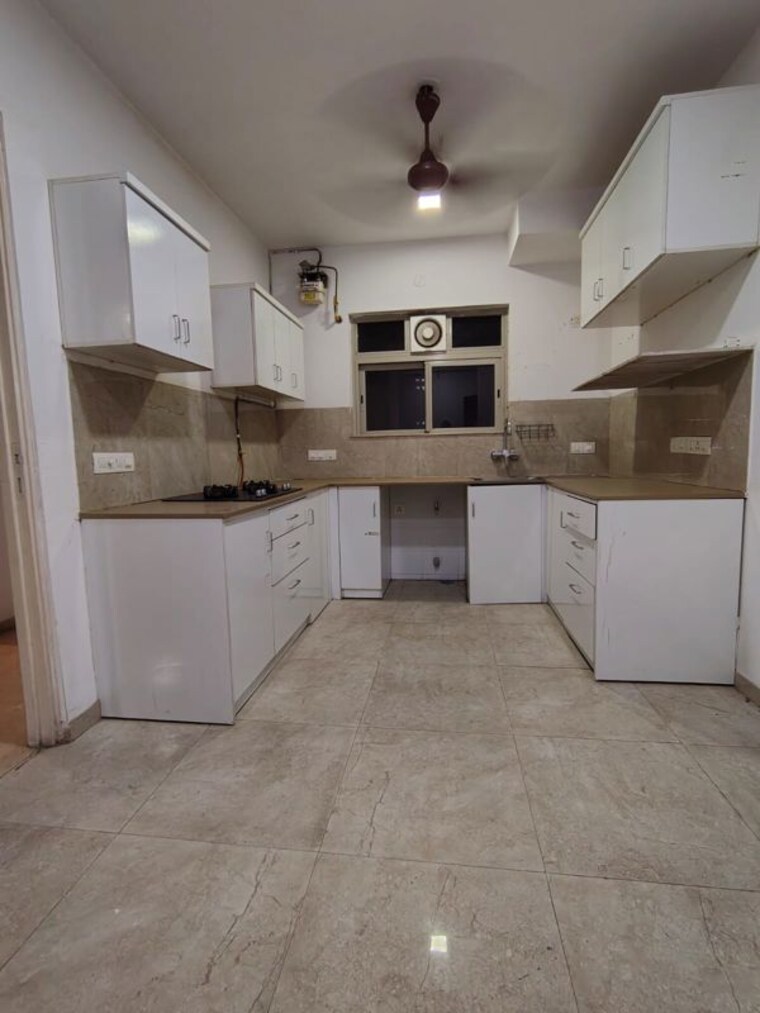 Kitchen, hiranandani-estate-carlton 3 Bedroom 1850 Sq.Ft. Apartment In Ghodbunder Road Thane 10659668
