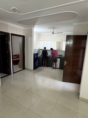 Room in 4 BHK Builder Floor at Aerocity – for Rent