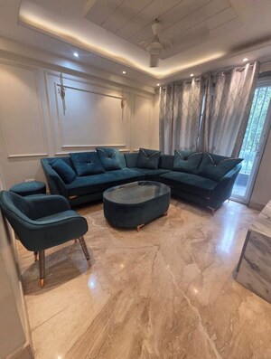 Living Room in 3 BHK Builder Floor at Hong Kong Bazaar, Sector 57 – for Sale