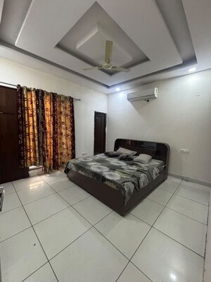 3 BHK Builder Floor For Rent in Aerocity