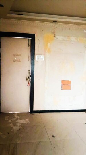 Room in  Apartment at Tamhini – for Sale