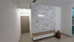 2 BHK Apartment For Rent in Vashisht Heights