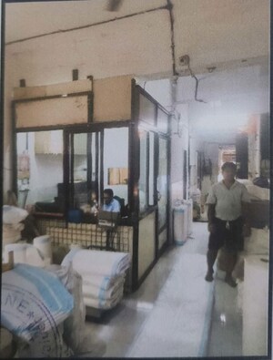  Shop at Masjid Bunder – for Sale