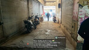 Parking in  Shop at Shahdara – for Sale