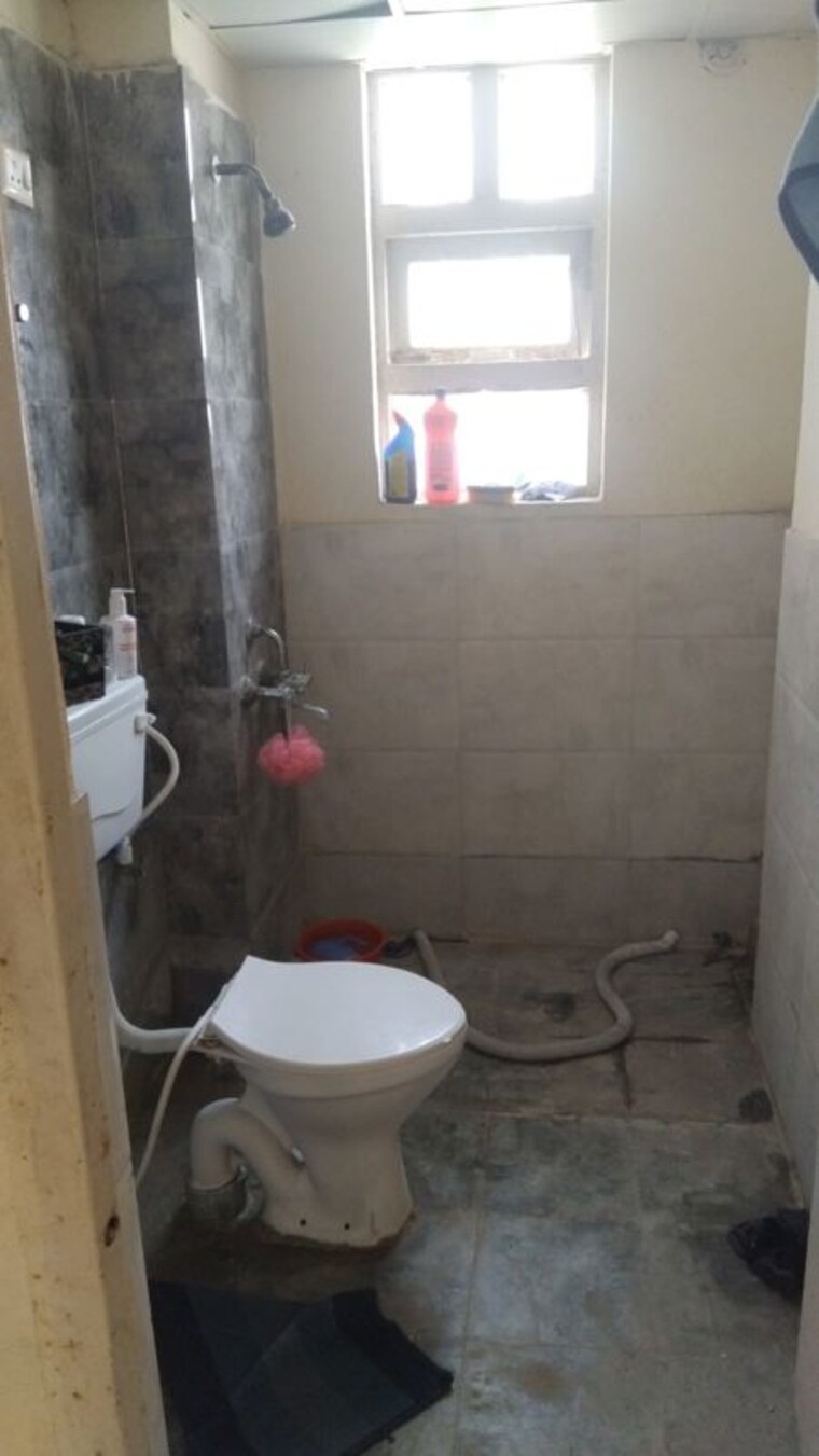 Bathroom, auric-city-homes 3 Bedroom 672 Sq.Ft. Apartment In Sector 82 Faridabad 10659729