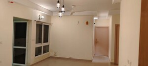 Room in 4 BHK Apartment at Siddharth Vihar – for Rent