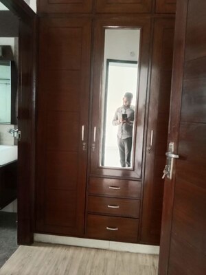 Bathroom in 3.5 BHK Apartment at Bestech Park View City 1, Sector 48 – for Sale